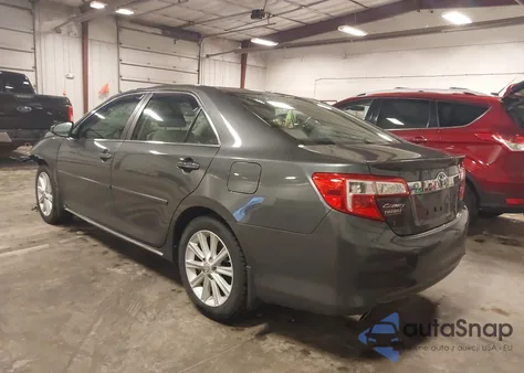 2012 Toyota Camry Xle V6 z USA, uszkodzony, nr VIN 4T1BK1FK2CU506388
